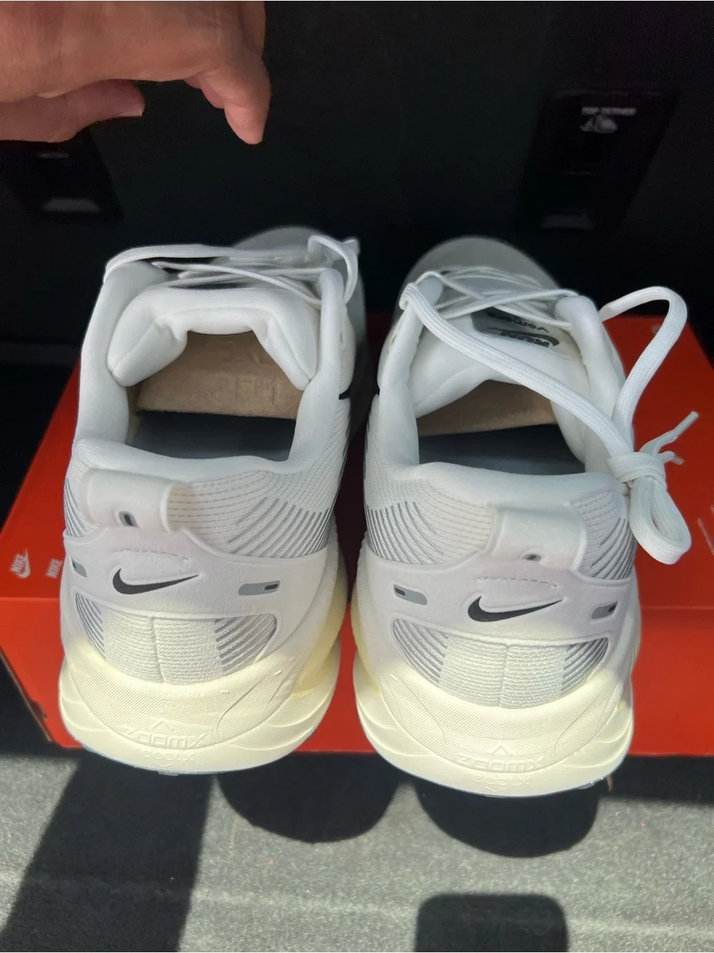 Nike Vomero 18 Summit White Coconut Milk HM6803-101 New Authentic Size 14M NIB!